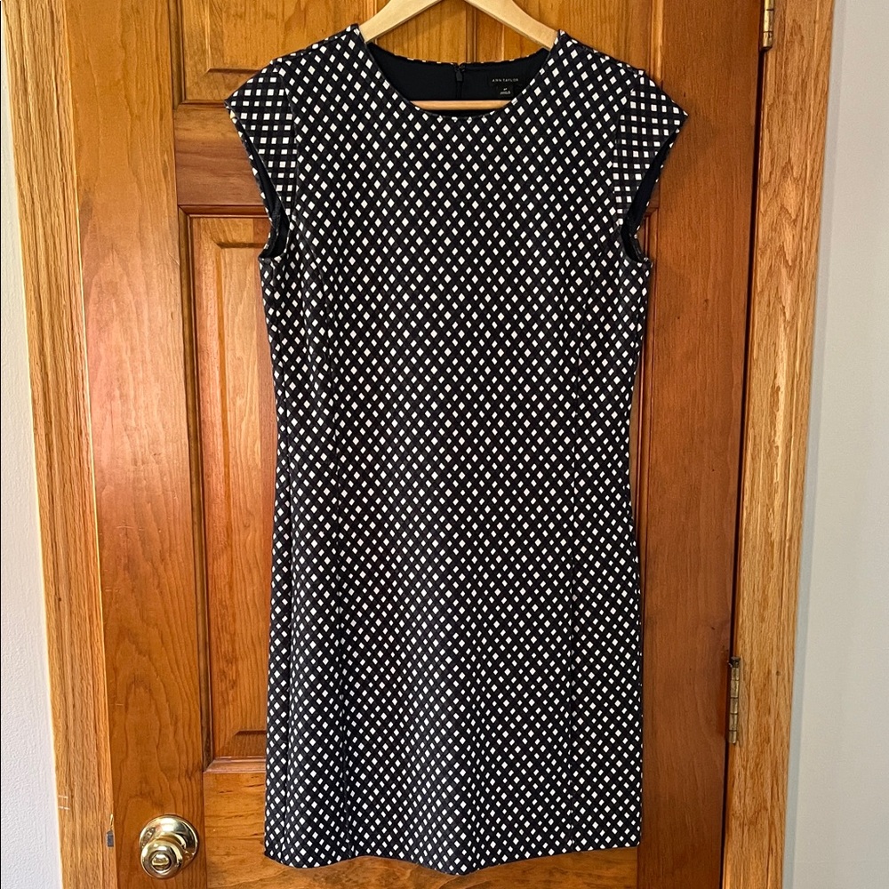 Ann Taylor Navy Blue and White Diamond Pattern Mini Dress